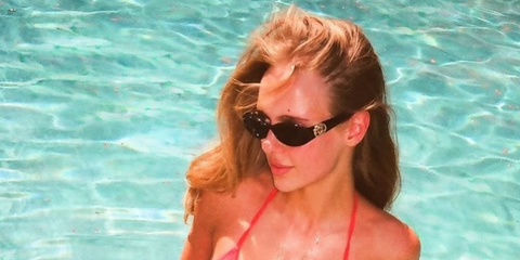 Actress Jessica Belkin was seen wearing black Gucci GG1660S 001 oval sunglasses on the set of Baywatch, shared through her Instagram post in April 2026.