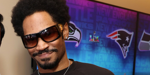 Kaytranada was seen wearing dark tortoise Gucci GG2170S 003 sunglasses at the Super Bowl LX in San Francisco, February 2026.