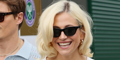 Pixie Lott was seen wearing black Oliver Peoples Avelin OV5541SU 1005/P2 Polarised sunglasses at the 2024 Wimbledon Tennis Championships